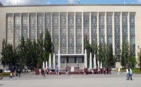 Вход в библиотеку